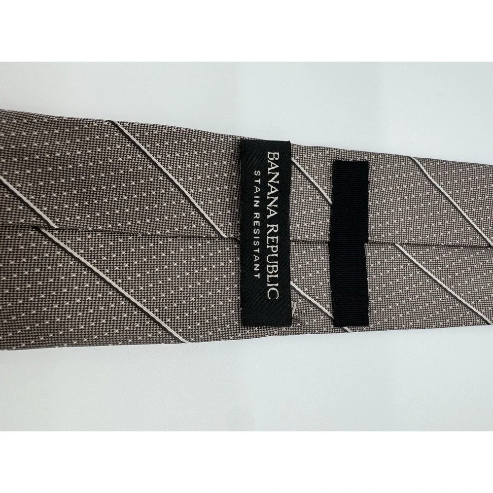 Banana Republic Silk Blend Tie Brown Tan Diagonal Stripe Stain Resistant Classic